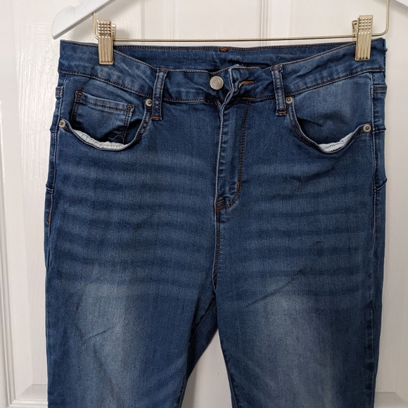 S.O.N.G. Women's Jeans - Picture 2 of 8